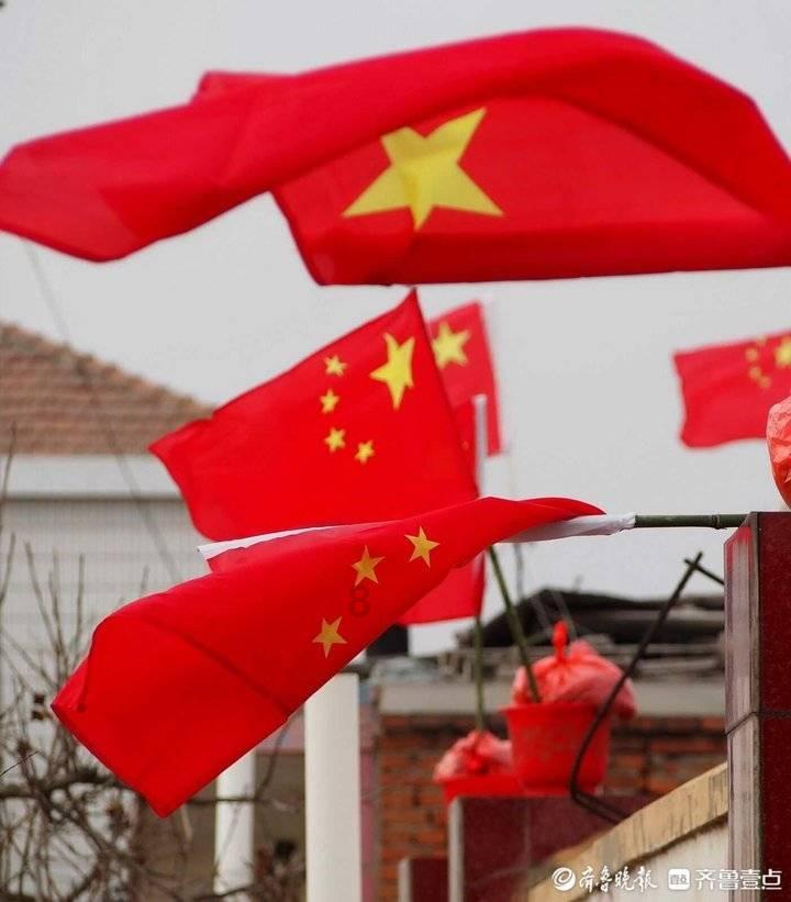 逃离金色的沙漠