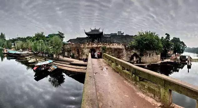 大江大河3：宋运辉梁思申相差7岁的恋情，梁父梁母不反对也不支持